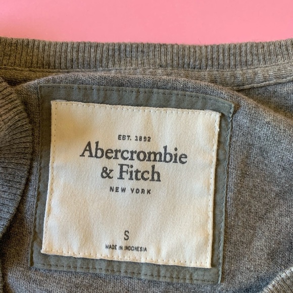 Abercrombie and Fitch top - Picture 4 of 6